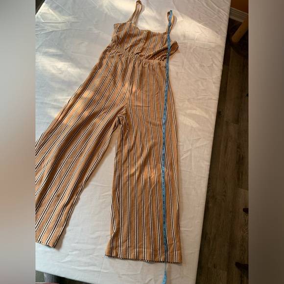 S jumpsuit - Picture 3 of 10